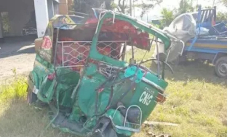 কটিয়াদীতে ট্রাকের চাপায় দাদি-নাতিন নিহত