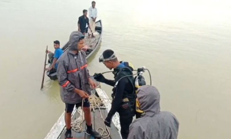 নেত্রকোনায় স্পিডবোট ডুবে নিখোঁজ শিশুসহ ৪ জনের লাশ উদ্ধার