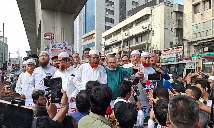 ‘সোজা আঙুলে ঘি না উঠলে আঙুল বাঁকা করব, ঘি আমাদের লাগবেই’