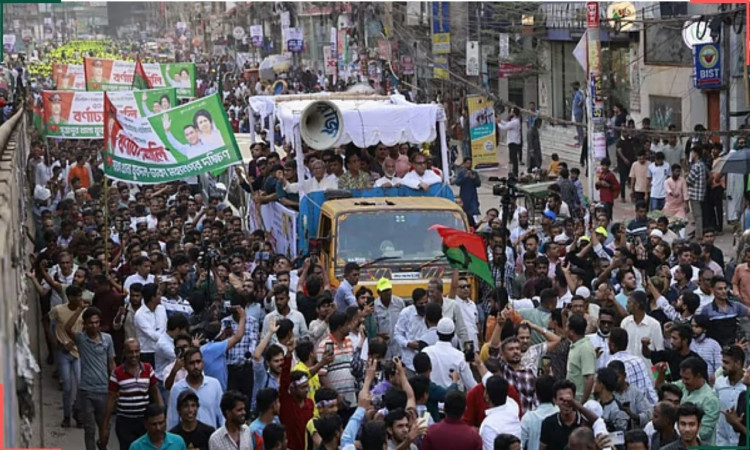 আলোচনা ফেলে রাজপথে দলগুলো, উত্তপ্ত নভেম্বরের ইঙ্গিত