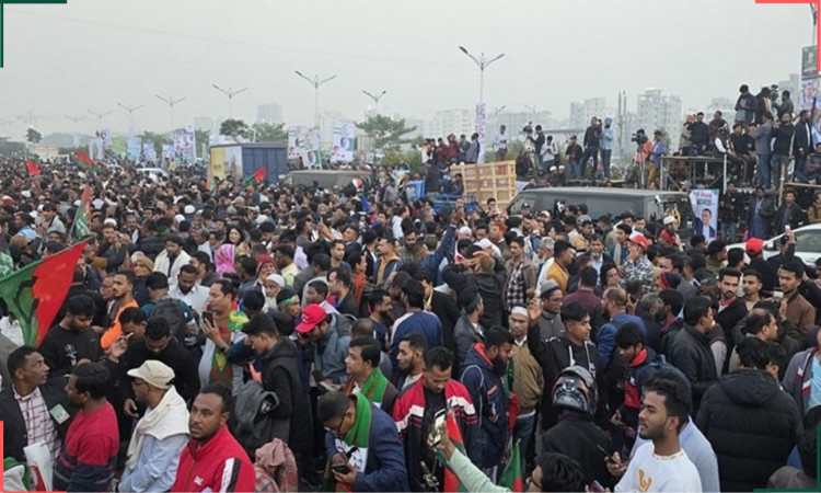সকাল থেকেই স্লোগানে মুখর পূর্বাচল ৩০০ ফিট