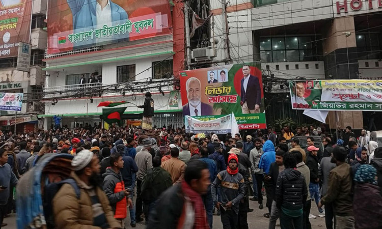 চতুর্থ দিনের মতো শাহবাগ অবরোধ
