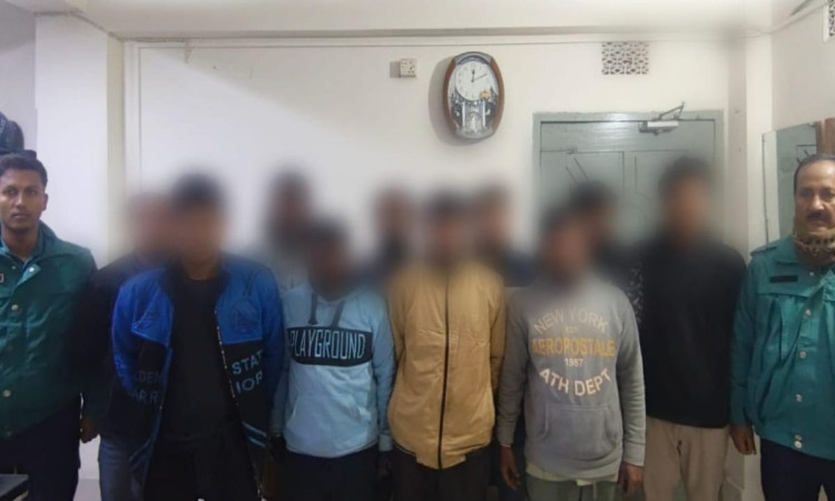 রাজধানীর রূপনগরে পুলিশের বিশেষ অভিযানে গ্রেপ্তার ১১