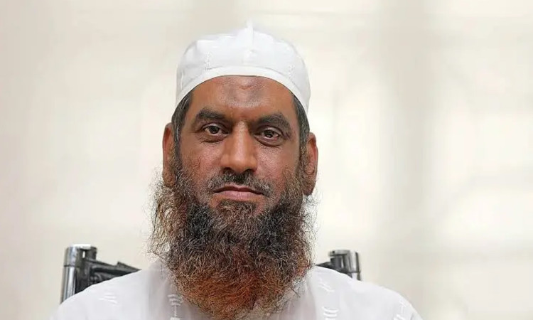 গণভোটের ওপর ইঙ্গিতপূর্ণ স্ট্যাটাস দিলেন মামুনুল হক