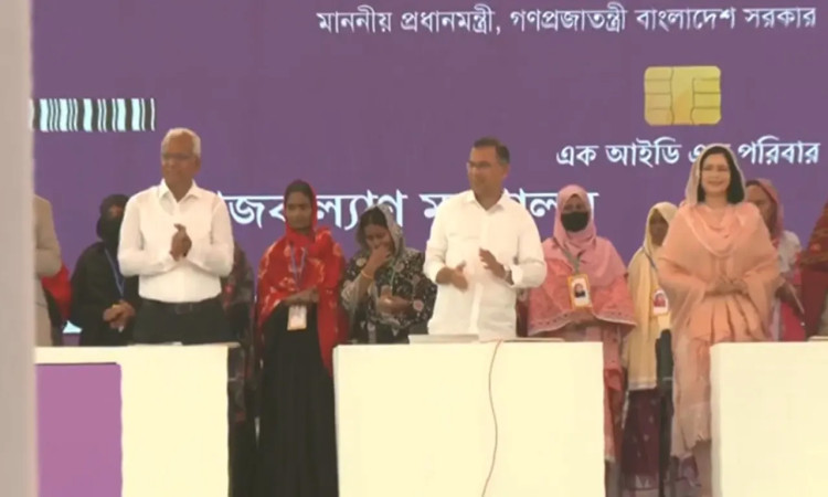 ‘ফ্যামিলি কার্ড’ কর্মসূচি উদ্বোধন করলেন প্রধানমন্ত্রী