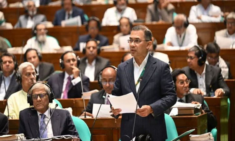 আজ থেকে আপনারা আর কোনো দলের নন