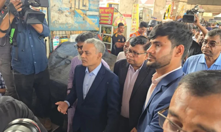 নির্ধারিত ভাড়ার বেশি নেওয়ার নজির নেই, মালিকরা খুশিতেই কম নিচ্ছেন