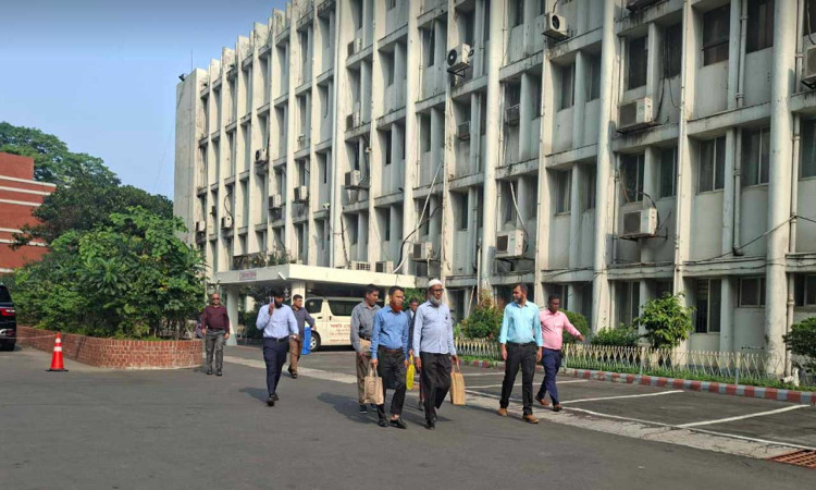 সাত দিনের ছুটি শেষে খুলেছে সচিবালয়সহ সব সরকারি অফিস