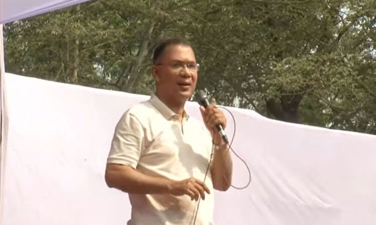 বাগবাড়ীতে ফ্যামিলি কার্ড বিতরণে তারেক রহমানের আবেগঘন বক্তব্য