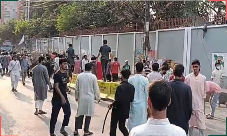 চট্টগ্রাম কলেজে ‘গুপ্ত’ লেখা নিয়ে ছাত্রদল-শিবির সংঘর্ষ