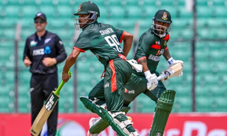 শুরুতে ধাক্কা, শেষে দাপট—বাংলাদেশের চ্যালেঞ্জিং স্কোর