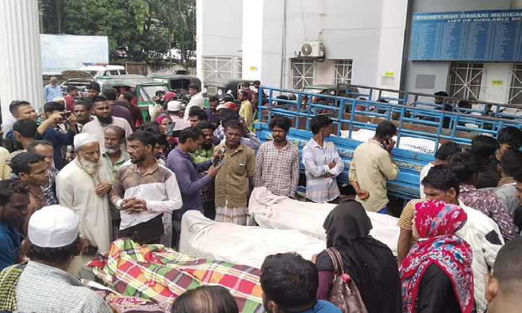 সিলেটে ট্রাক-পিকআপ মুখোমুখি সংঘর্ষে  নিহত ৮