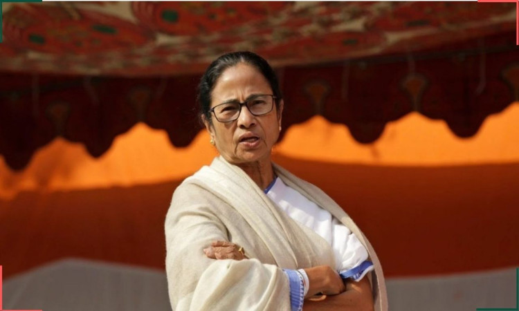 তৃণমূল নেতাকর্মীদের ভোট গণনাকেন্দ্র না ছাড়ার আহ্বান মমতার