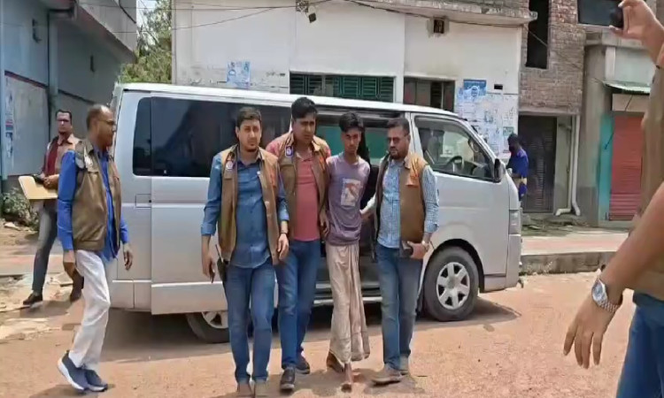 সিংড়ায় মাছ ব্যবসায়ী হত্যা, স্ত্রী-সন্তানসহ ৪ জন গ্রেপ্তার