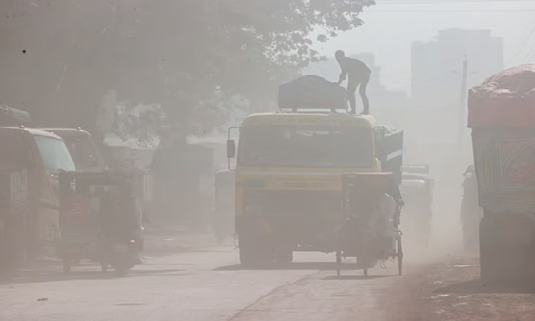 ঢাকার বায়ুদূষণ কমছে না, অভিজাত এলাকাও ঝুঁকিতে
