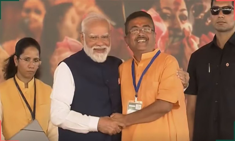 শুভেন্দুর সঙ্গে শপথ নিলেন পাঁচ মন্ত্রী: তারা কারা