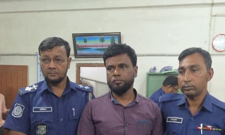 দুদক পরিচয়ে ভয়ভীতি দেখিয়ে ঘুষ দাবি, পরে আটক