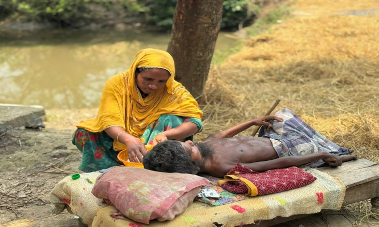 ৪০ বছরের জীবনযুদ্ধে হার না মানা মাহাতাব হোসেন