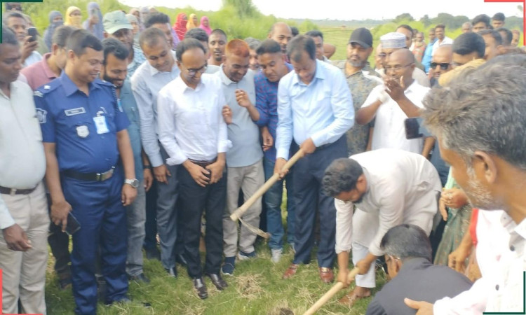 নড়াইলে রামচন্দ্রপুর দাইবাড়ি খাল পুনঃখনন কাজের উদ্বোধন