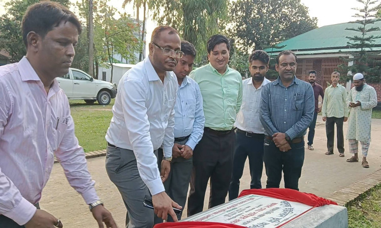 ভালুকা সদর ইউনিয়ন ভূমি অফিস ভবনের ভিত্তিপ্রস্তর স্থাপন