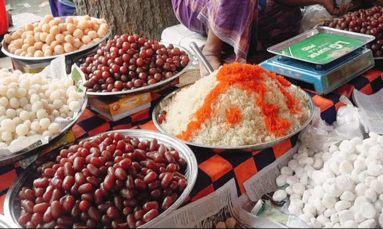 কলারোয়ার শতবর্ষী তাল মেলায় লোকজ উৎসব