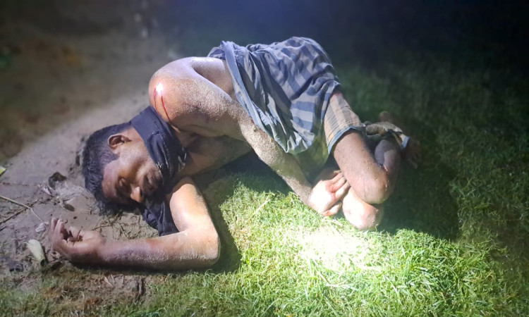 জমি নিয়ে বিরোধে চাচার বিরুদ্ধে ভাতিজাকে কুপিয়ে হত্যার অভিযোগ