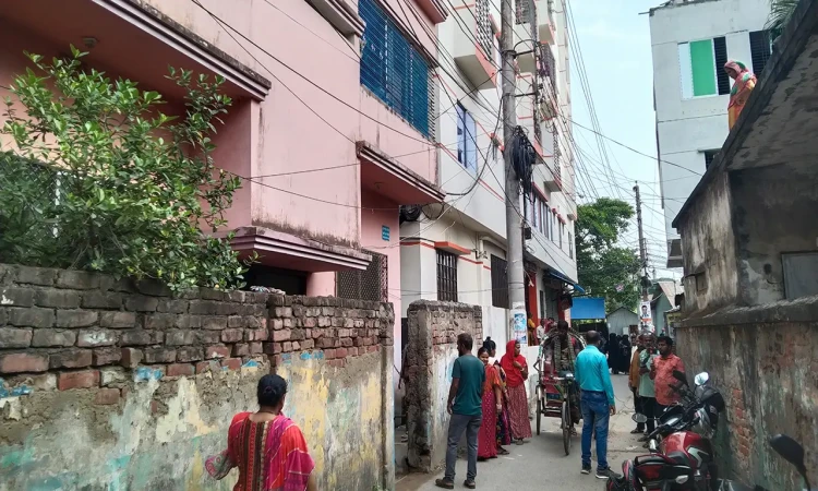 মাদারীপুরে আত্মীয়ের বাসায় শিশুসহ একই পরিবারের ৩ জনের রহস্যজনক মৃত্যু