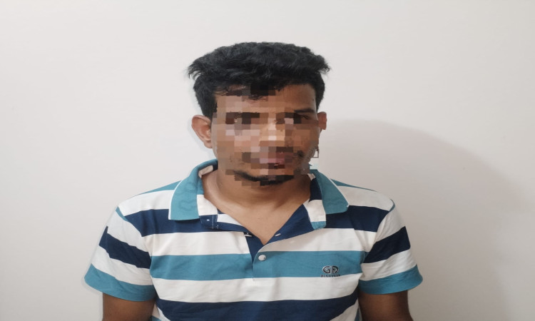 ৭৩ বোতল ফেয়ারডিল ও ৬৩ বোতল স্ক্যাফসহ মাদক ব্যবসায়ী গ্রেফতার