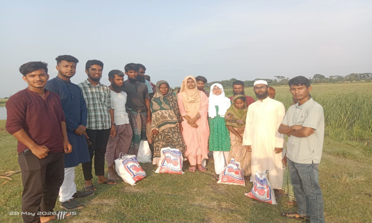 বাউফলে স্প্রেইড হিউম্যানিটির উদ্যোগে ঈদ বাজার ও কোরবানির গোশত বিতরণ