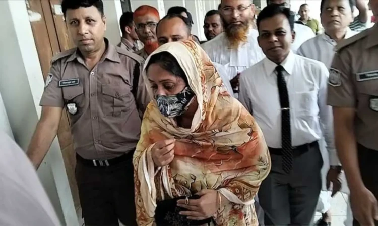 মেয়ের দেহ এক জায়গায়, মাথা আরেক জায়গায়: আদালতে মায়ের সাক্ষ্য