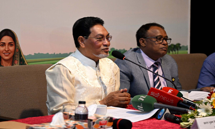 সংসদ প্রাণবন্ত ও কার্যকর করতে ব্যক্তিগত সহকারীদের ভূমিকা গুরুত্বপূর্ণ- চীফ হুইপ