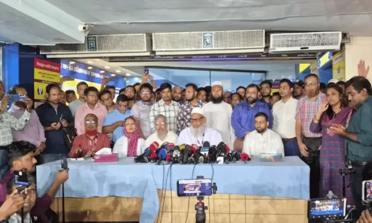 ৬ নবজাতকের মৃত্যুর ধাক্কা: আদ্-দ্বীনের নির্বাহী পরিচালকের পদ ছাড়লেন ডা. শেখ মহিউদ্দিন