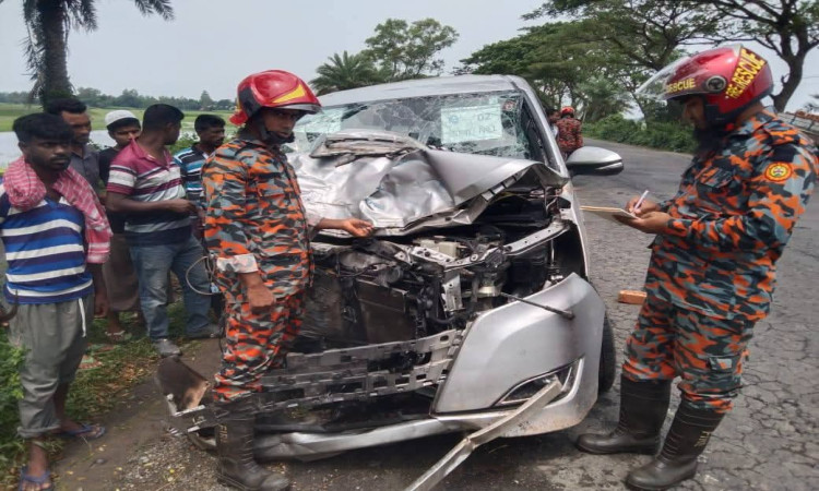 সিরাজগঞ্জে ট্রাক-মাইক্রোবাস সংঘর্ষে আহত ৫