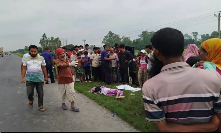 কামারখন্দে মহাসড়কের পাশে অজ্ঞাত নারীর মরদেহ উদ্ধার