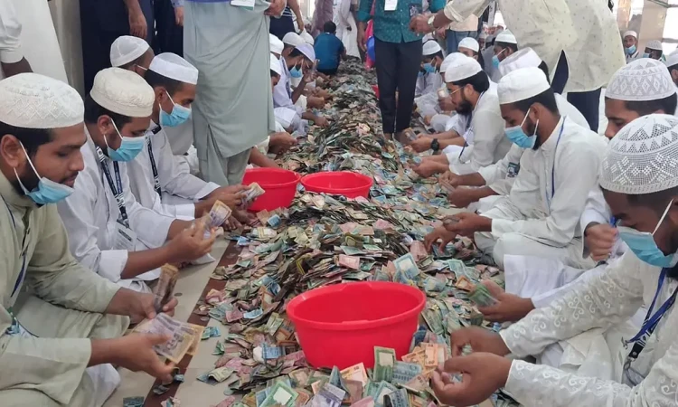 পাগলা মসজিদের দানবাক্সে এবার মিলল রেকর্ড ৪৩ বস্তা টাকা