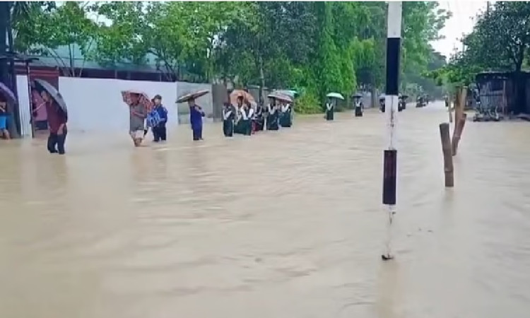 বন্যা পরিস্থিতিতে চট্টগ্রাম বোর্ডের সব জেলার এইচএসসি পরীক্ষা স্থগিত