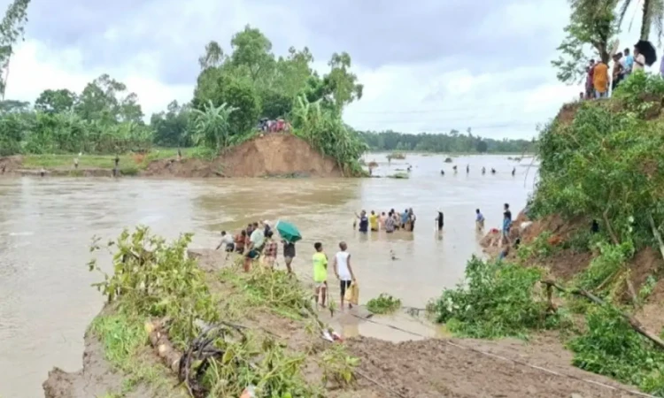 তিস্তা ও সোমেশ্বরী নদীর পানি বিপদসীমার ওপরে, রংপুরে নতুন করে বন্যার আশঙ্কা