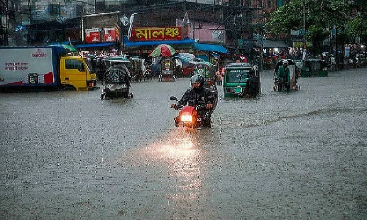 চট্টগ্রামে আট দিনের মহাবর্ষণ কি জলবায়ু বিপর্যয়ের অশনিসংকেত?