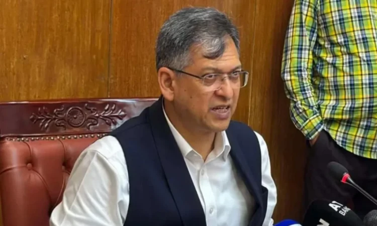 রাষ্ট্রপতির বিরুদ্ধে আদালতে ফৌজদারি মামলা করা যায় না: স্বরাষ্ট্রমন্ত্রী