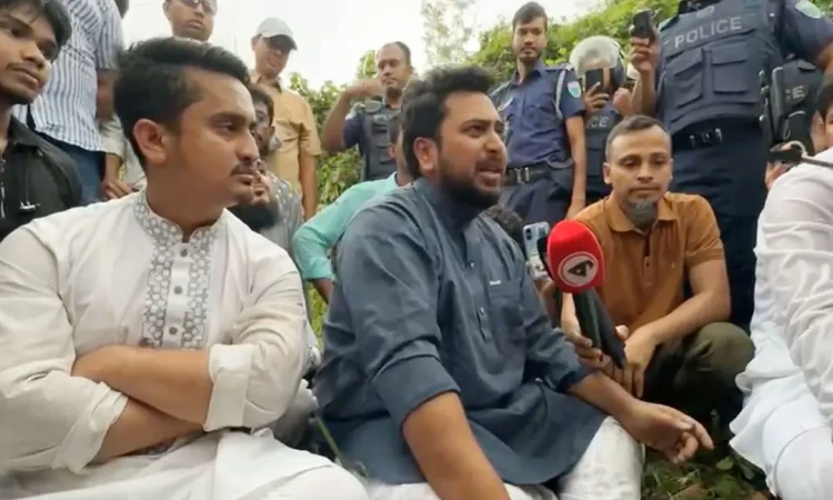 হবিগঞ্জে মামলা করব, তারপর যাব: নাহিদ ইসলাম