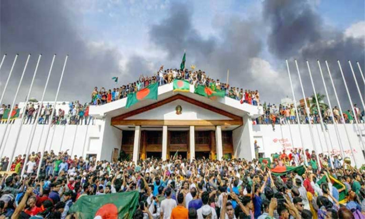 রাষ্ট্রীয় মর্যাদায় ও বিনম্র শ্রদ্ধায় পালিত হচ্ছে ঐতিহাসিক জুলাই গণঅভ্যুত্থান দিবস