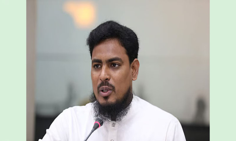 রাষ্ট্রীয় সংবর্ধনা অনুষ্ঠান ছাড়লেন আখতার হোসেন