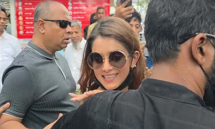আত্মসমর্পণ করে জামিন পেলেন তানজিন তিশা