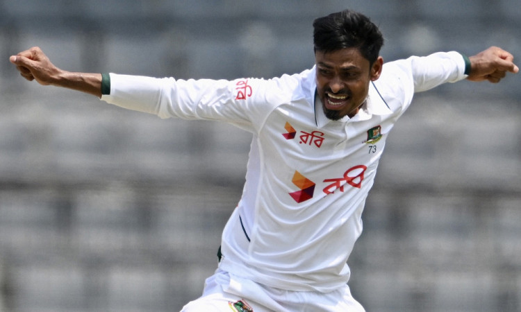 হাসানের পর তাইজুলের আঘাত, চাপে অস্ট্রেলিয়া
