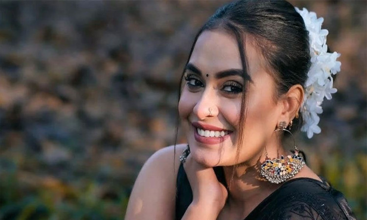 রাজধানীর বসুন্ধরা এলাকা থেকে অভিনেত্রী রিধিকা রিধির ঝুলন্ত লাশ উদ্ধার