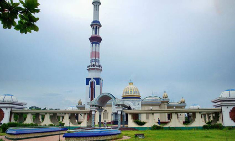 সিরাজগঞ্জে মসজিদ-ঈদগাহের আয়-ব্যয়ের হিসাব চাওয়ায় হুমকির অভিযোগ