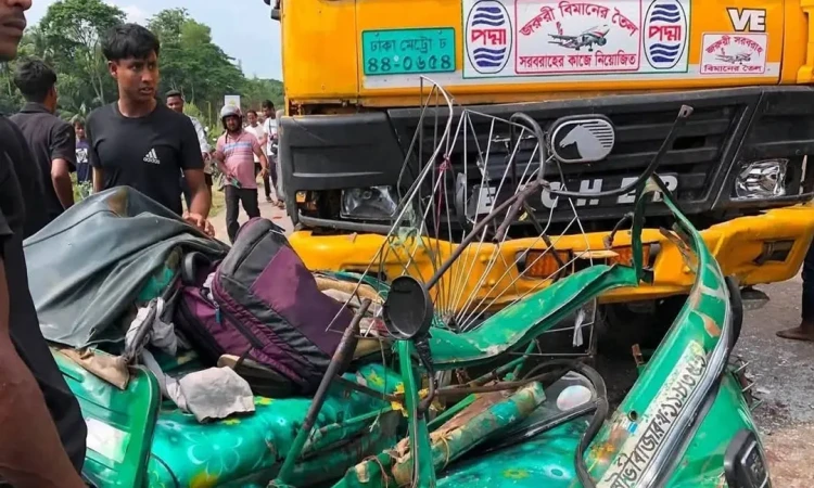 সিলেটে ট্রাক-অটোরিকশা সংঘর্ষে একই পরিবারের ৩ জনসহ নিহত ৪