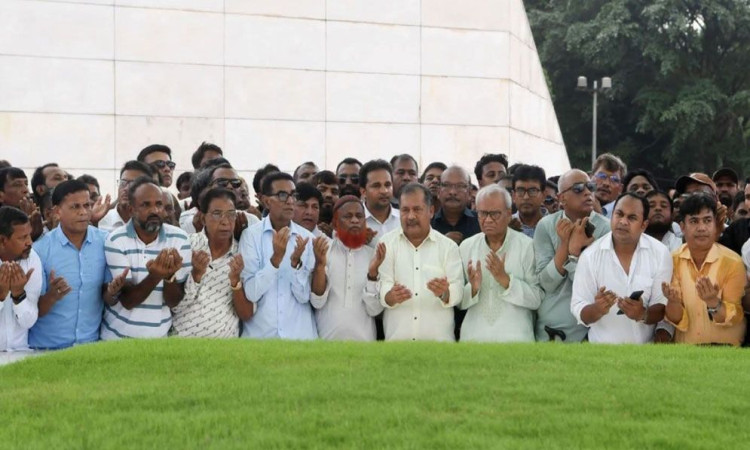 রিজভীর নেতৃত্বে শহীদ জিয়ার সমাধিতে শ্রদ্ধা জানালেন জহির উদ্দিন স্বপন