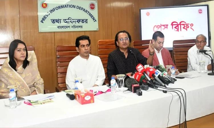 দেশে সারের সংকট নেই, পর্যাপ্ত মজুত রয়েছে: তথ্য উপদেষ্টা