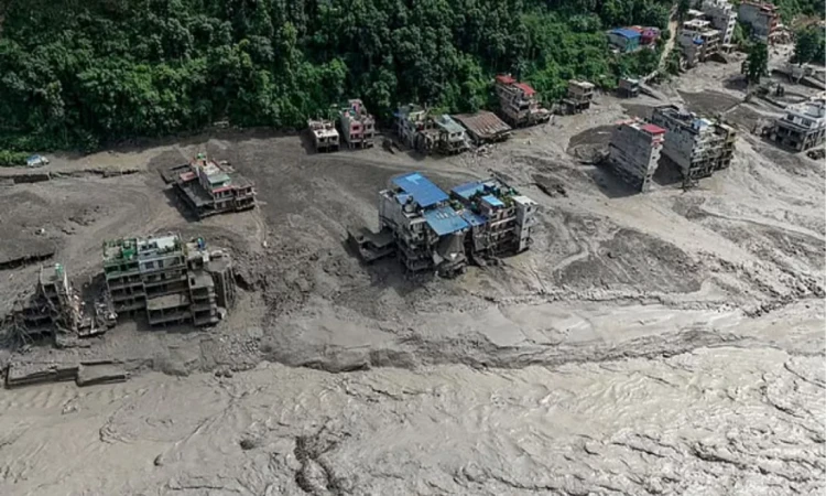 নেপালে নিহত বেড়ে ৩৫৯, নিখোঁজ প্রায় এক হাজার